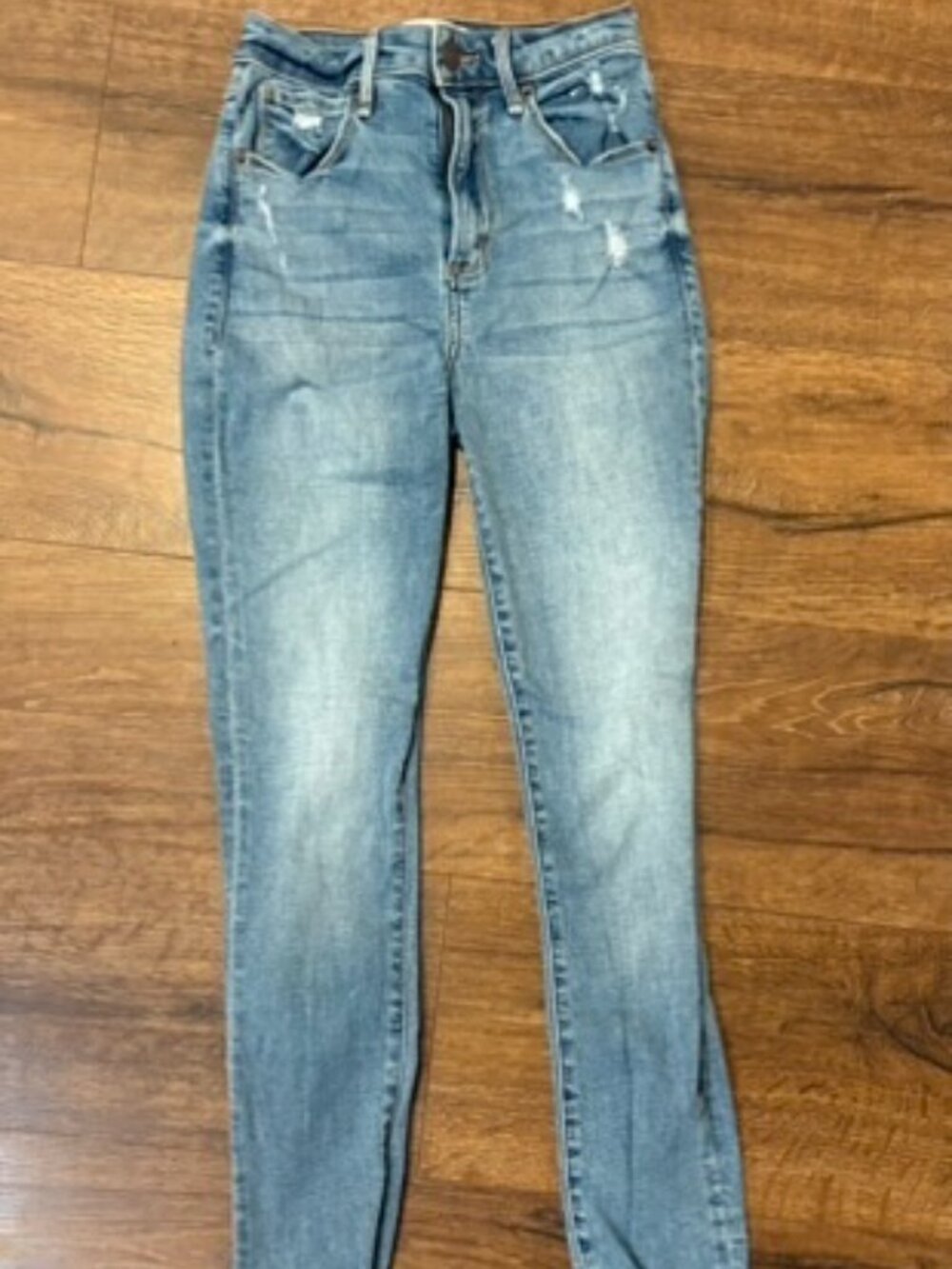 Abercrombie & Fitch The Super Skinny Ankle High Rise